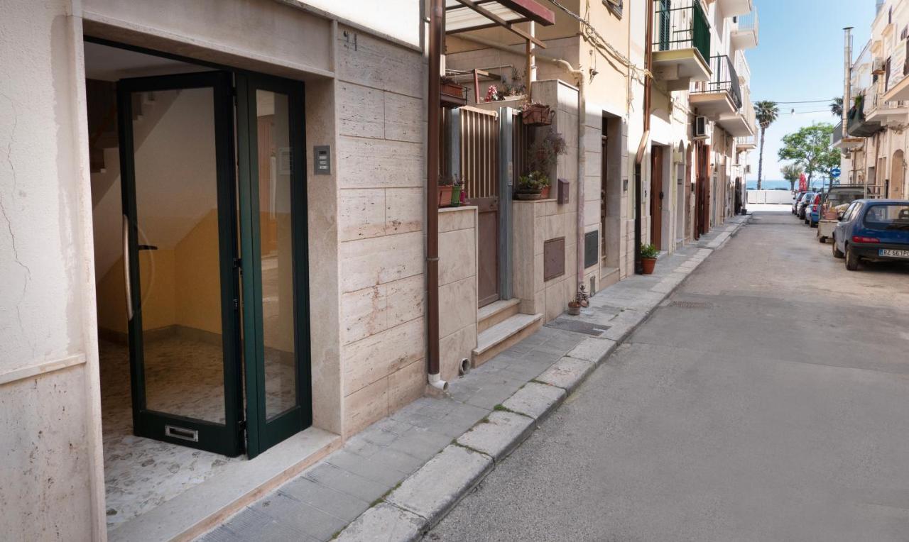 Regina Di Cuori Apartment Mola di Bari Exterior photo