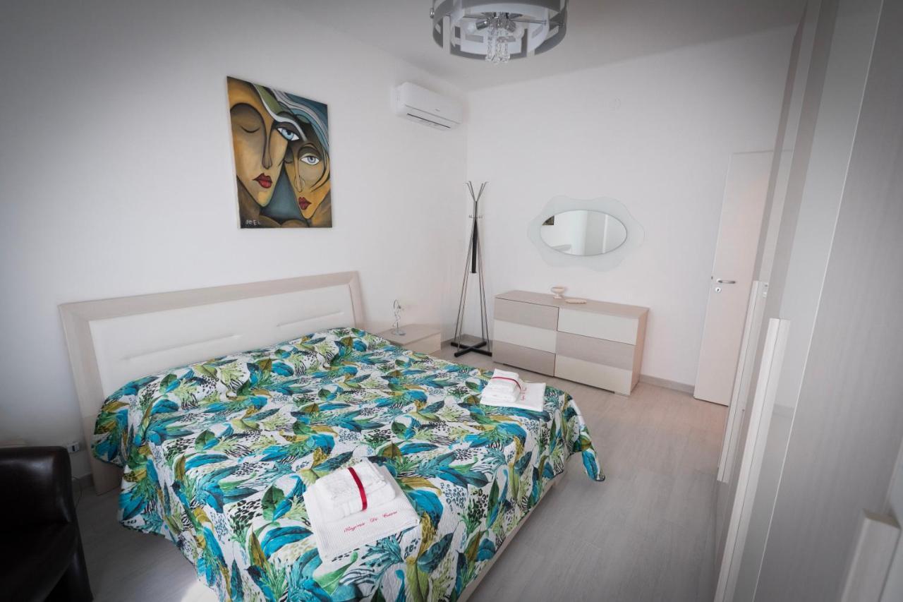 Regina Di Cuori Apartment Mola di Bari Exterior photo