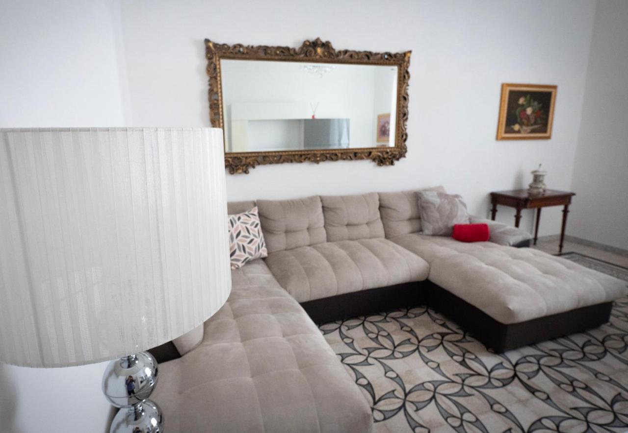 Regina Di Cuori Apartment Mola di Bari Exterior photo
